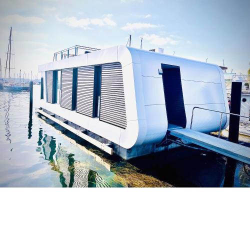 Floating Home Nr 1