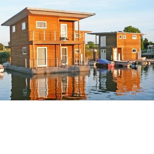 FLOATING HOUSES Classic - Kröslin / bis zu 6 Pers.