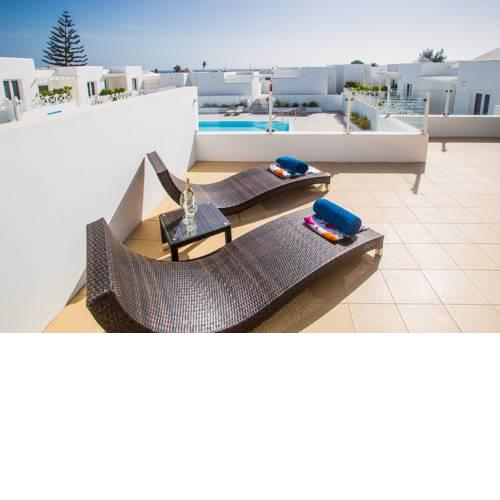 Flower Beach Suite 18