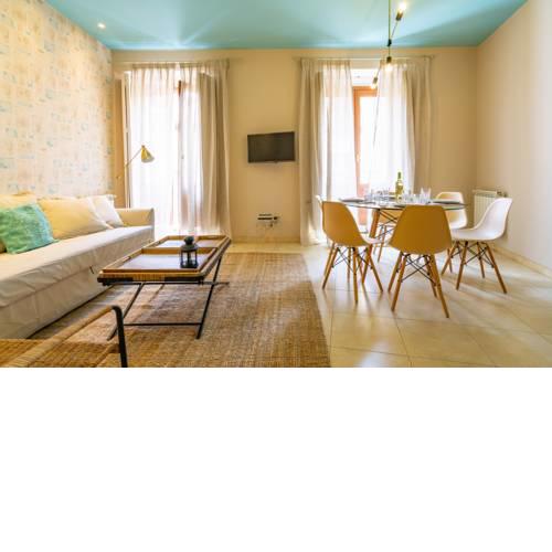 For You Rentals La Latina apartment