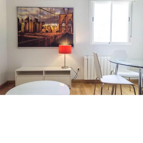 For You Rentals reina sofia apartment