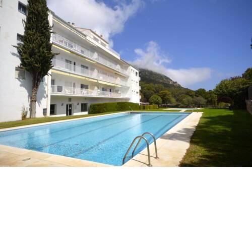 Fornells de la Selva Apartment Sleeps 4 with Pool