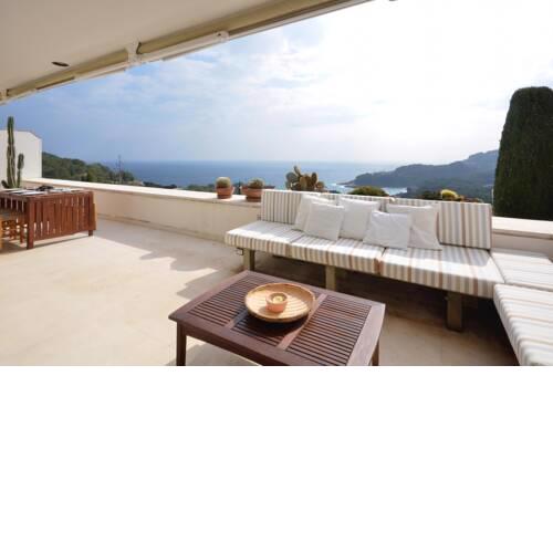Fornells de la Selva Apartment Sleeps 4 with Pool