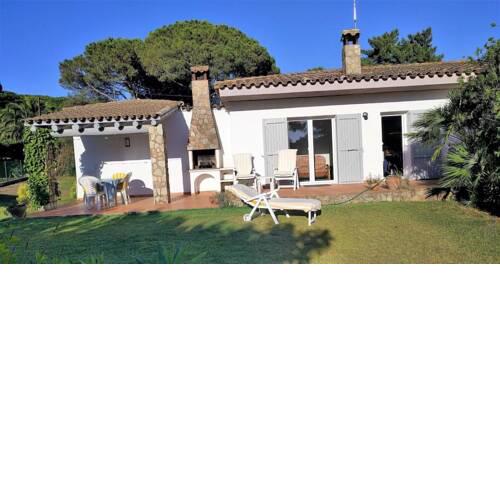 Fornells de la Selva Villa Sleeps 4 Pool WiFi