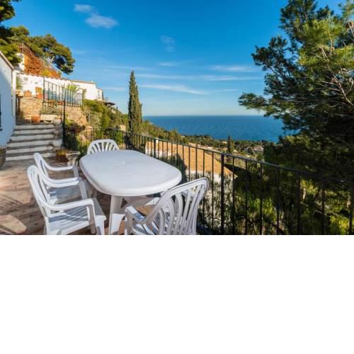 Fornells de la Selva Villa Sleeps 6