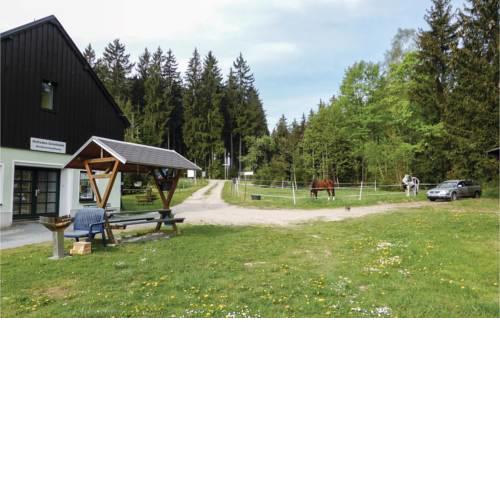 Four-Bedroom Apartment in Auerbach OT Grunheide
