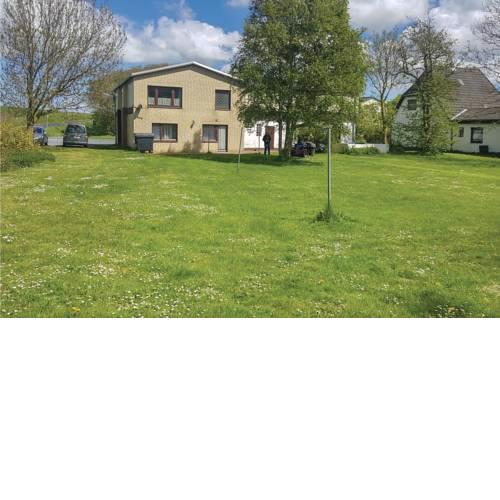 Four-Bedroom Apartment in Hedwigenkoog