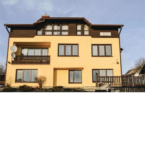 Four-Bedroom Apartment in Nova Lesna