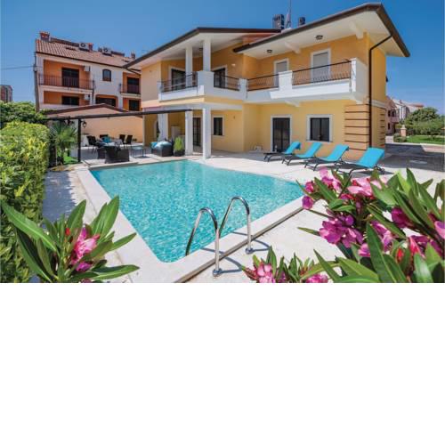 Four-Bedroom Apartment in Rovinj