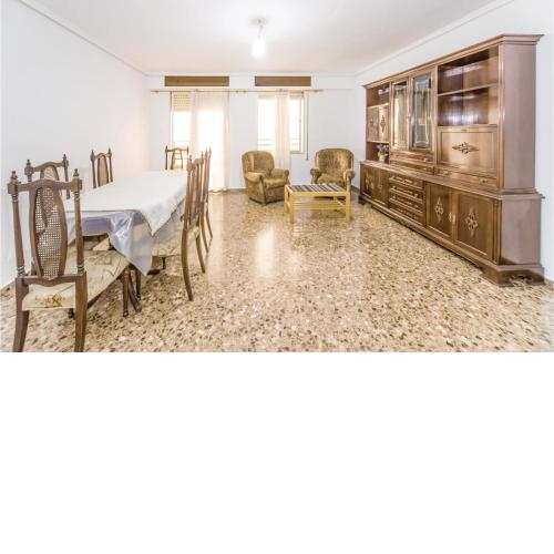 Four-Bedroom Apartment in Sagunto