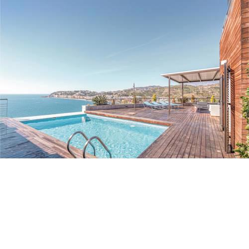 Four-Bedroom Holiday Home in Almunecar