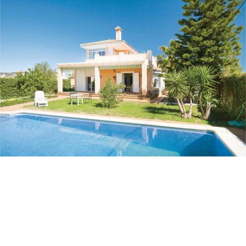 Four-Bedroom Holiday Home in Arcos de la Frontera
