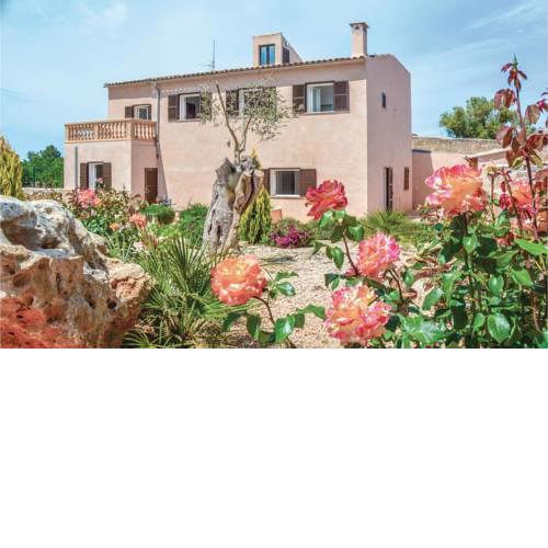 Four-Bedroom Holiday Home in Ariany