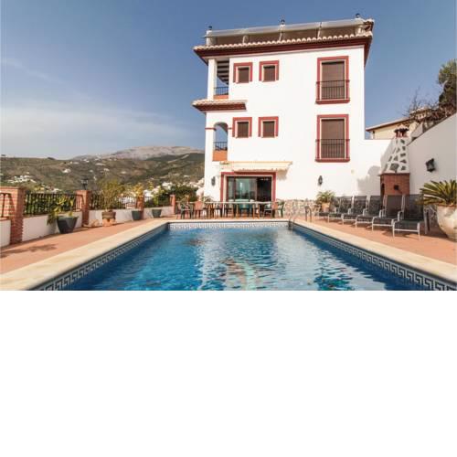 Four-Bedroom Holiday Home in Canillas de Albaida