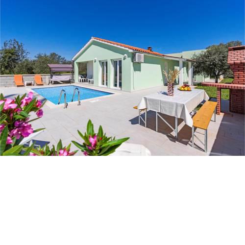 Four-Bedroom Holiday Home in Fazana