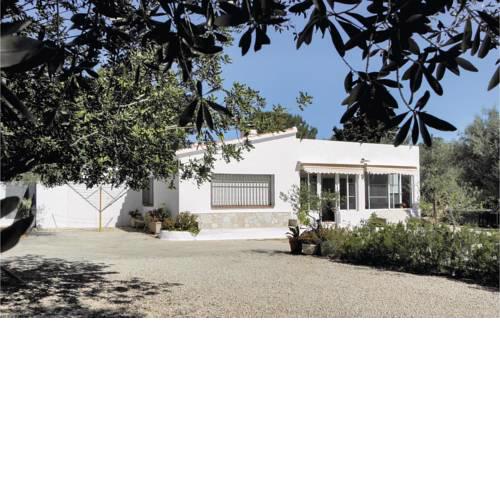 Four-Bedroom Holiday Home in L'Ametlla de Mar