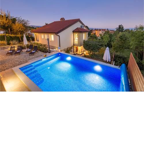 Four-Bedroom Holiday Home in Matulji