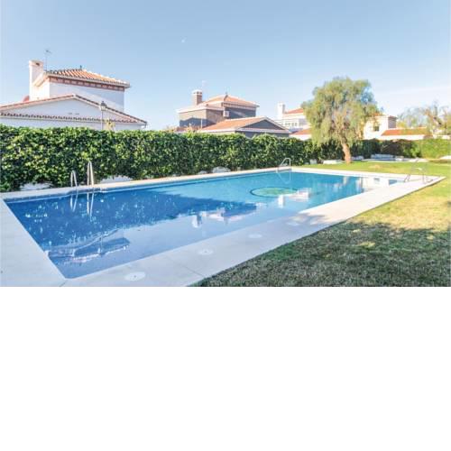 Four-Bedroom Holiday Home in Rincon de la Victoria