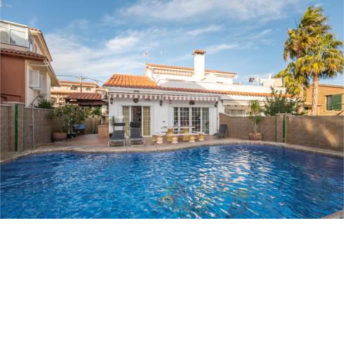 Four-Bedroom Holiday Home in Sant Pere de Ribes