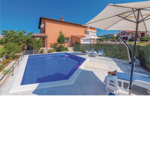 Four-Bedroom Holiday Home in Sibenik