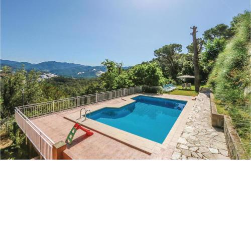 Four-Bedroom Holiday Home in St Cebria de Vallalta
