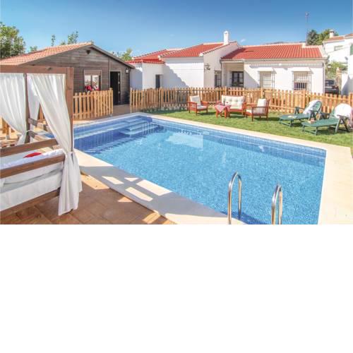 Four-Bedroom Holiday Home in Yunquera