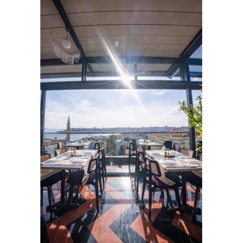 Fragments Hotel