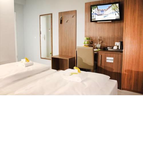 Anor Hotel & Conference Center Frankfurt Airport - Ehemaliger FrankAir Star