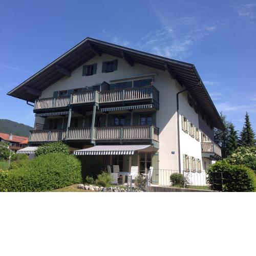 Freihaus18****