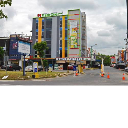 Fresh One Hotel