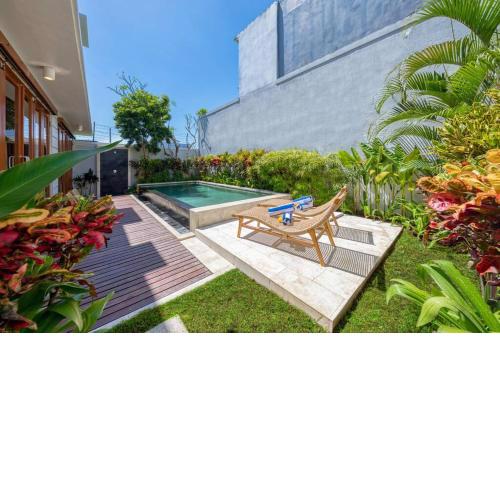 *Freshly Renovated* 3 BD Homey Central Villa