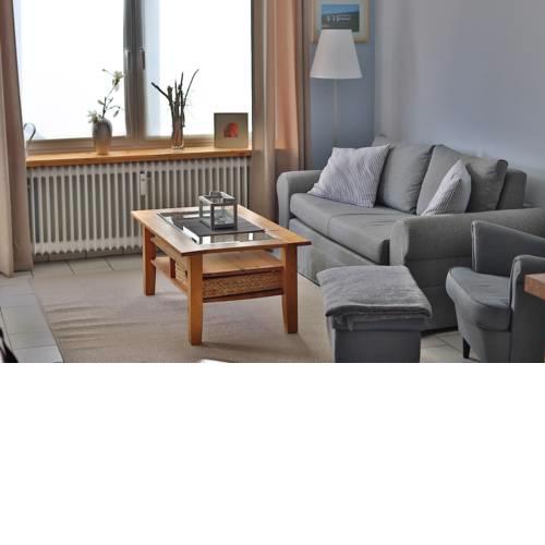 Freundliche Ferienwohnung direkt hinter dem Deich