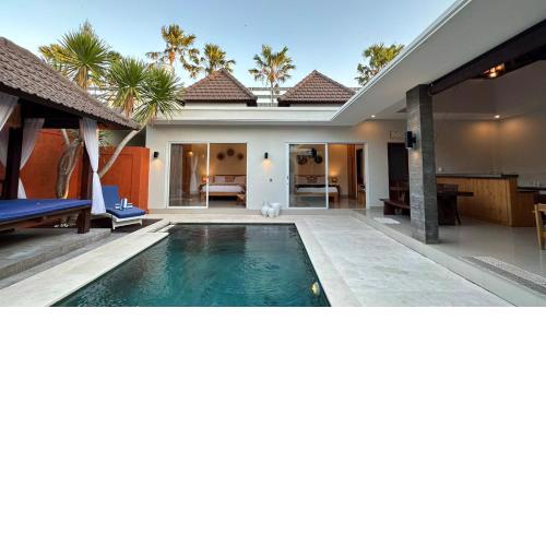 friend villa seminyak bali