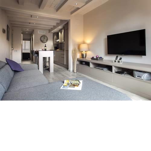 Friendly Rentals Elegant
