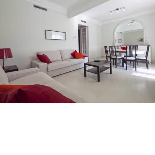 Friendly Rentals Gran Via Style