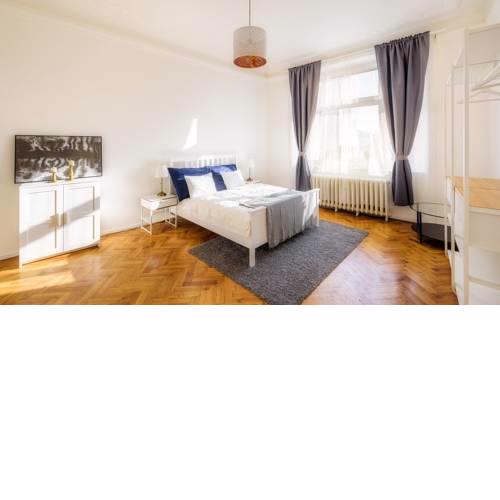 Friends Old Town Apartment