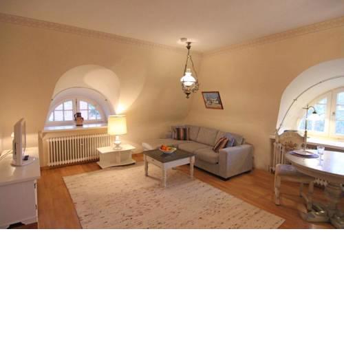  Friesenhaus Sieben-Linden Whg. Erna