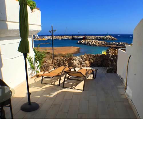Front line apartment in Amarilla Golf