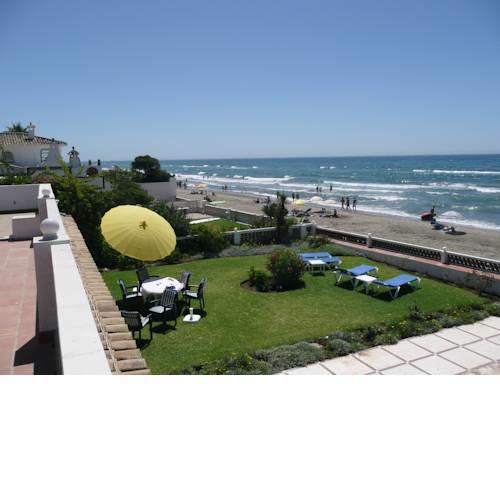 Front line Beach Villa Marbella