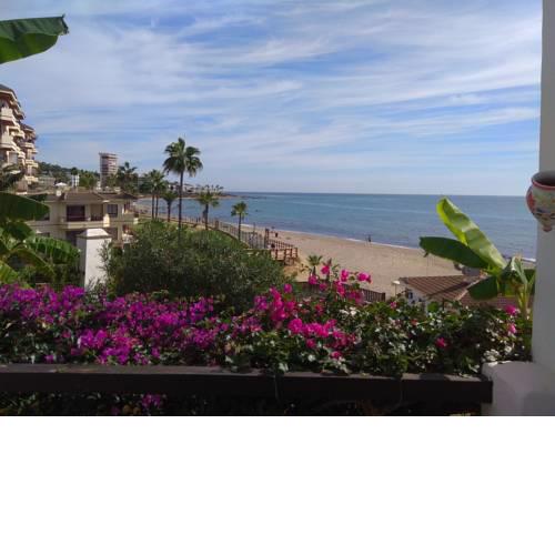 Frontline beach apartment 2 bedrooms Marbella IR17