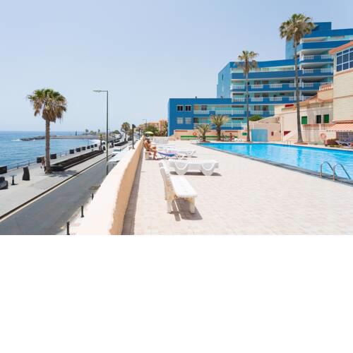 Frontline Las Arenitas with pool