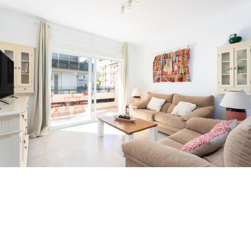 Fuengirola Puerto Apartment by GHR Rentals