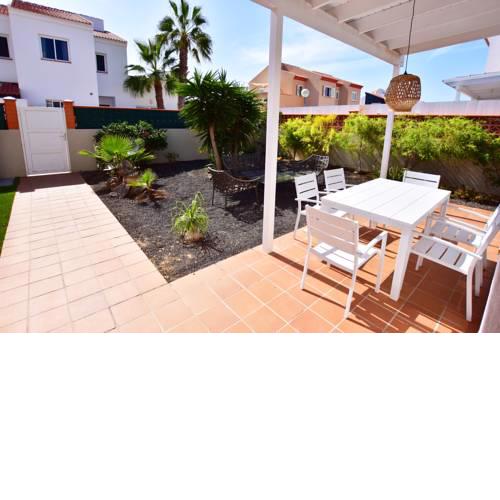 Fuerte Holiday Villa Jacuzzi & Style