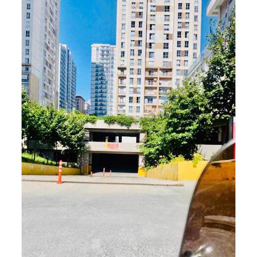 Full 2 bedroom apartment in luxury complex