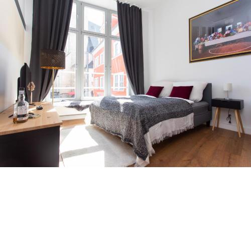 FULL HOUSE Apartment Hotel