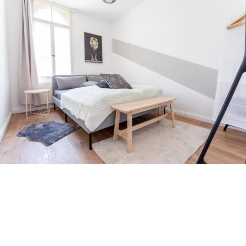 FULL HOUSE Studios - Das Beschickbare Apartment