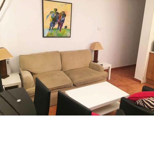 Fully equipped apartment with parking space and Wifi
