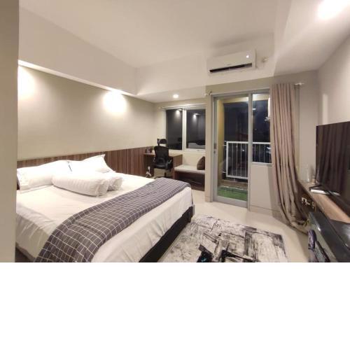 Furnished Studio, 0 KM to LRT Jatibening Station