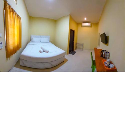 FX72 Labuan Bajo Hotel