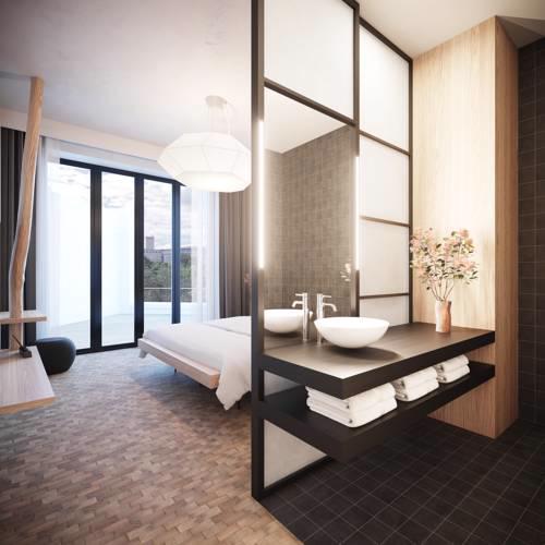 Gaijin Hotel